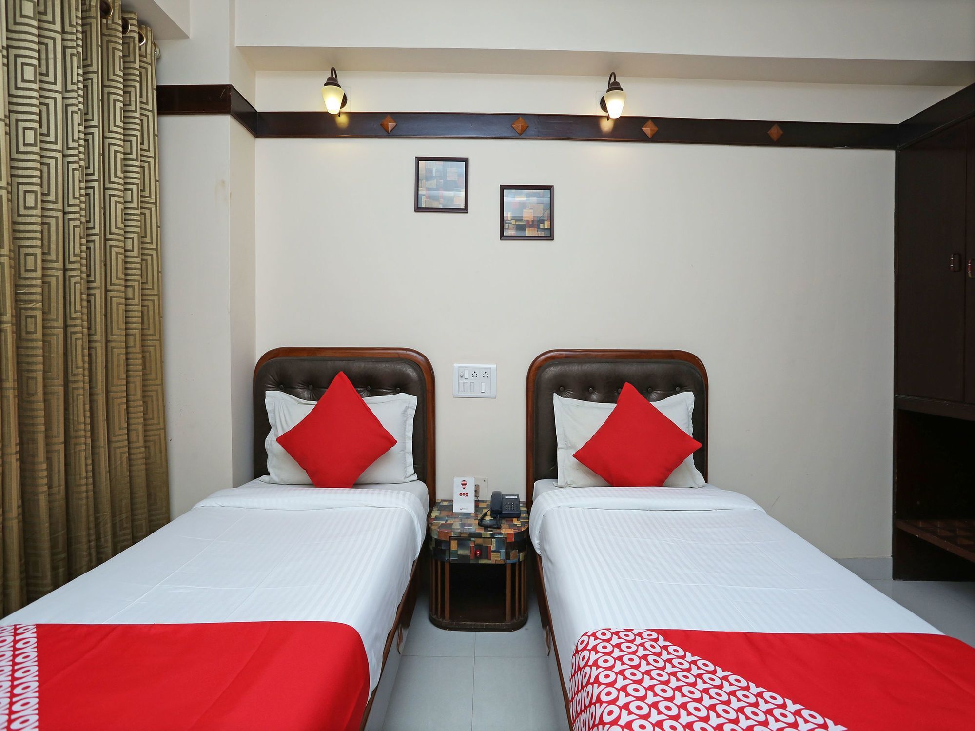Hotel Amrit Regency Guwahati Exteriör bild
