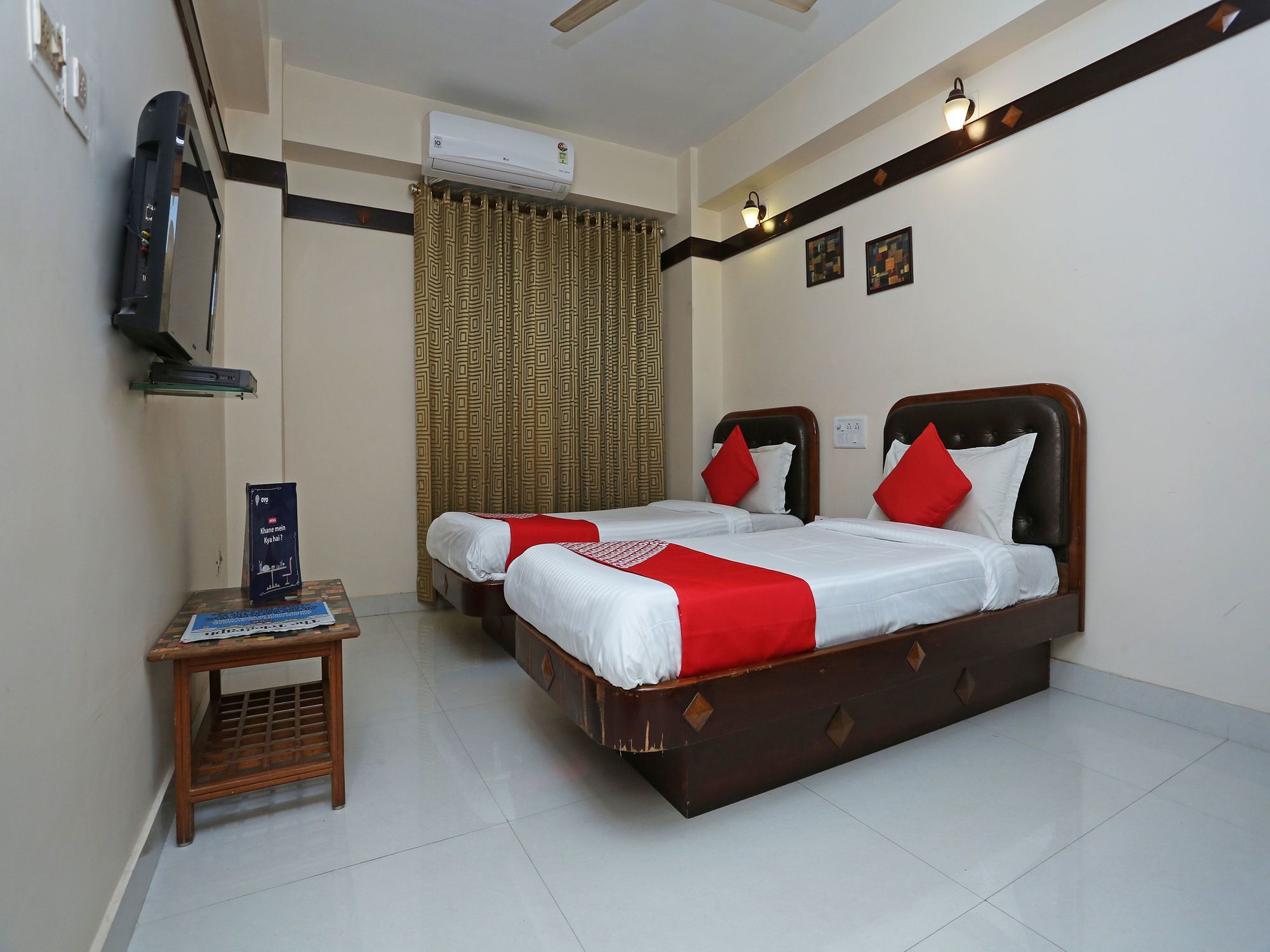 Hotel Amrit Regency Guwahati Exteriör bild