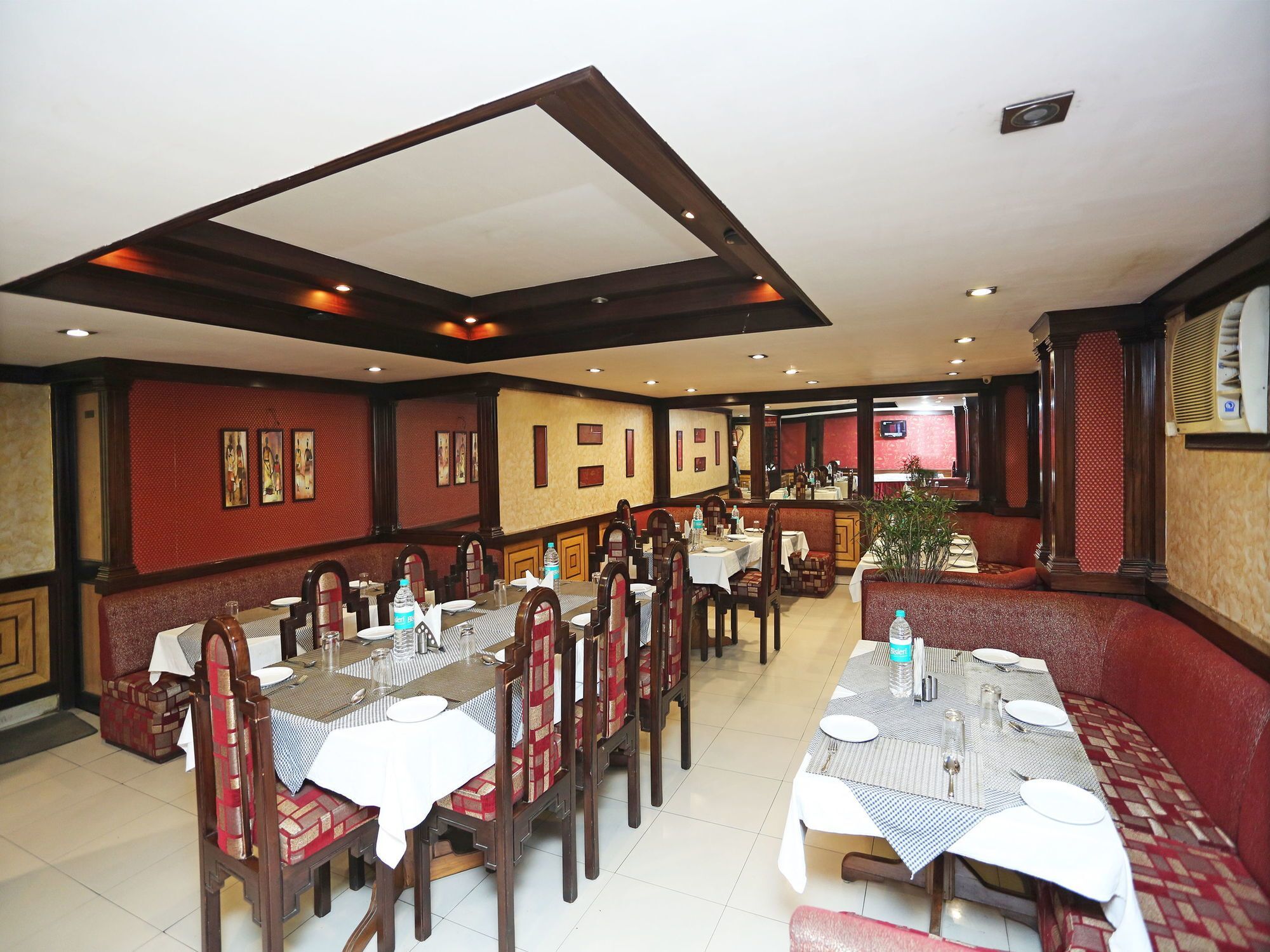 Hotel Amrit Regency Guwahati Exteriör bild